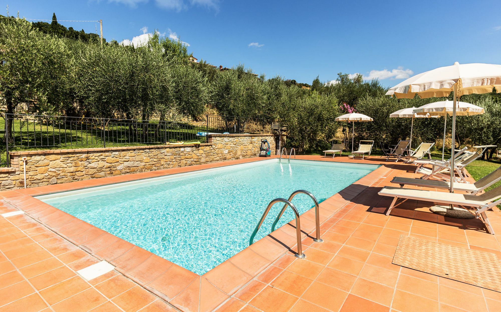 Agriturismo Borgo Tra Gli Olivi 카스티글리온플로렌티노 외부 사진